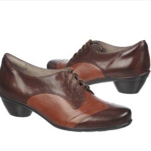 Naturalizer Hampshire Two Tone Brogues - Picture 10 of 10